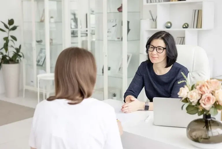 From Manager to Mentor: A New Approach to Leadership Development